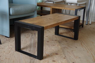 014030　サイドアイアンローテーブル　カフェテーブル　無垢材　アイアン家具　鉄　シンプル　いのか家具