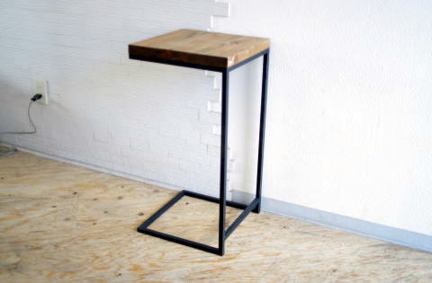 アイアンサイドテーブル　鉄　シンプル　いのか家具