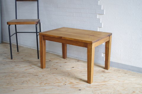 テーブル　サイドテーブル　ローテーブル　パイン材　無垢材　
